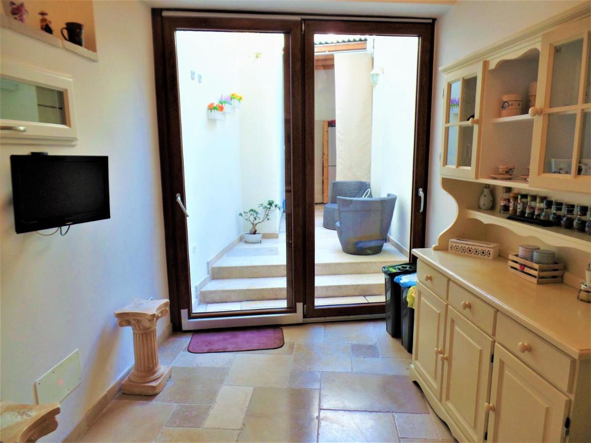 Regina Viarum Apartment, Historic City Centre Brindisi Exterior foto